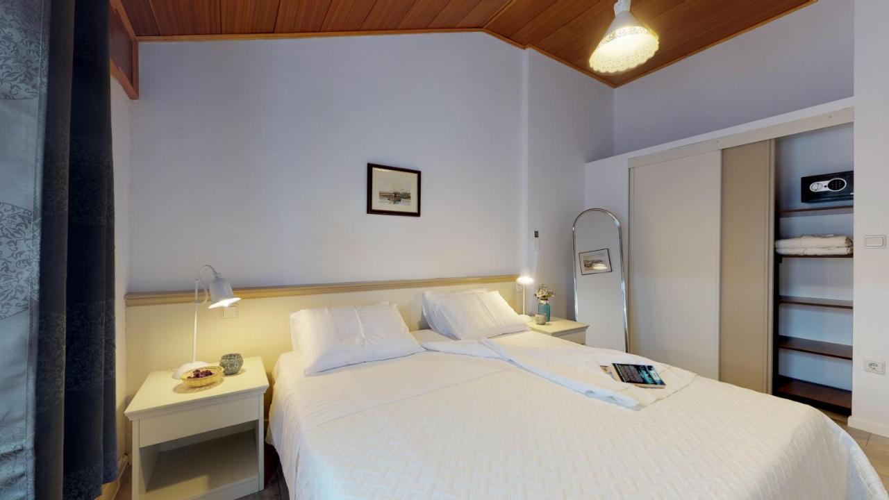 Lora Deluxe Superior 5 Star Apartment, Your Piece Of Heaven By The Sea & Park With Sea & Park View Novigrad  Exterior photo