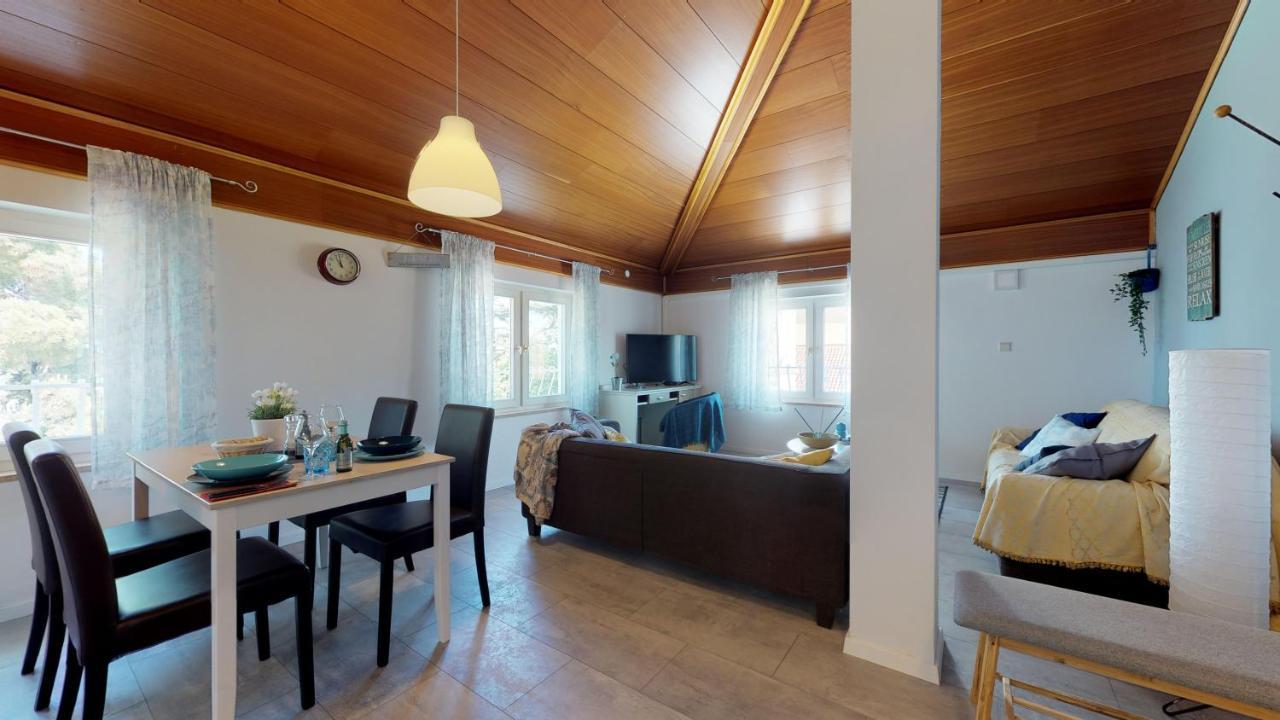 Lora Deluxe Superior 5 Star Apartment, Your Piece Of Heaven By The Sea & Park With Sea & Park View Novigrad  Exterior photo