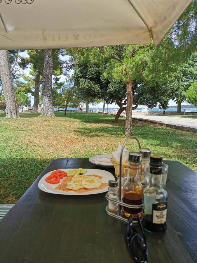 Lora Deluxe Superior 5 Star Apartment, Your Piece Of Heaven By The Sea & Park With Sea & Park View Novigrad  Exterior photo